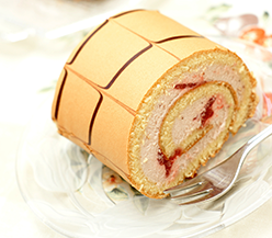 Strawberry sponge roll